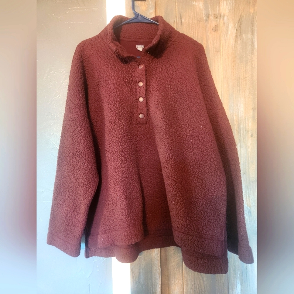 Aeri fleece pullover